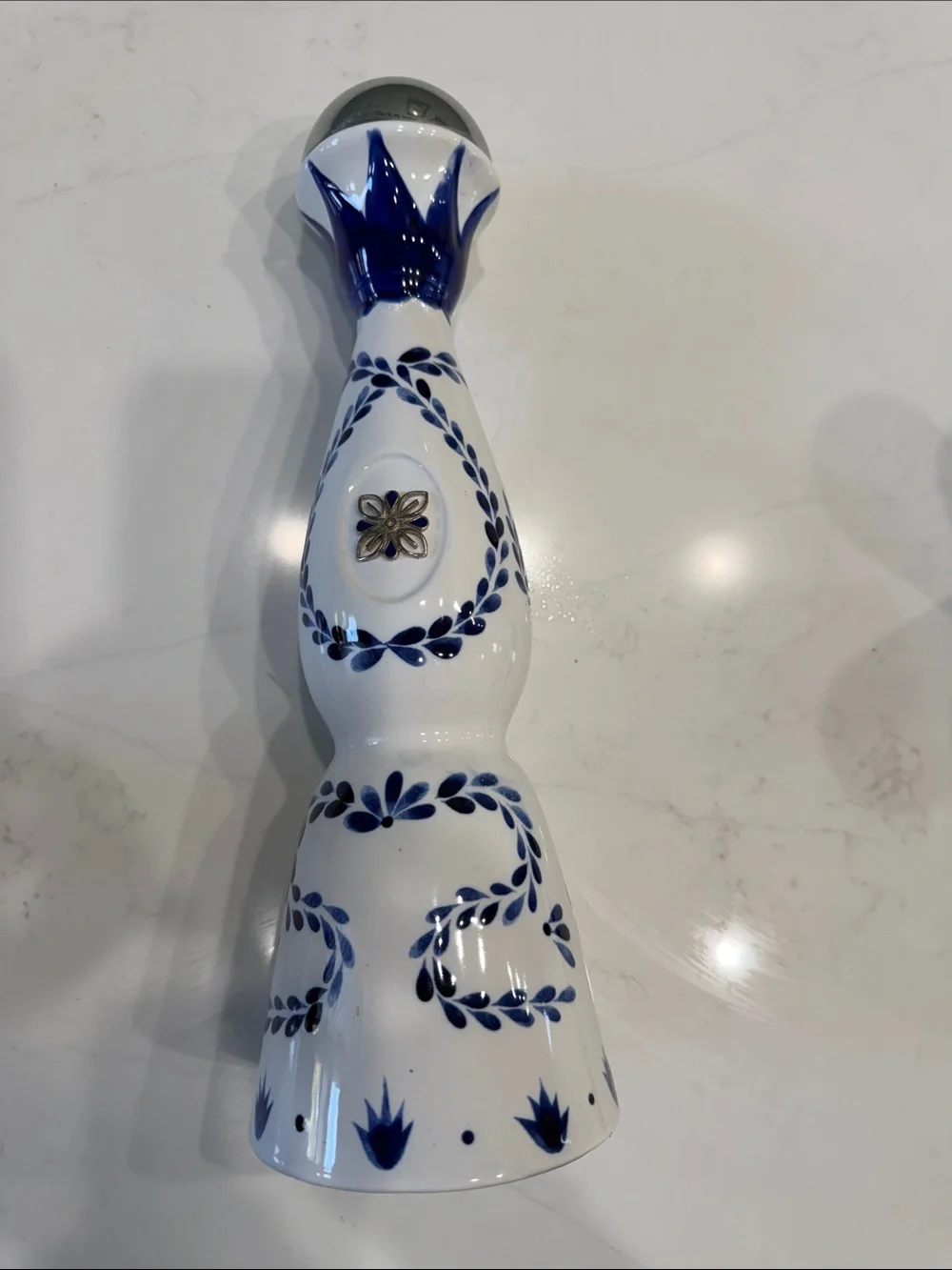 Clase Azul empty b White and Blue Ceramic Decorative Accent with Silver Sphere